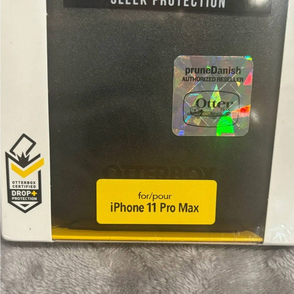 OtterBox Symmetry Series Case‎ for iPhone 11 Pro Max - Black